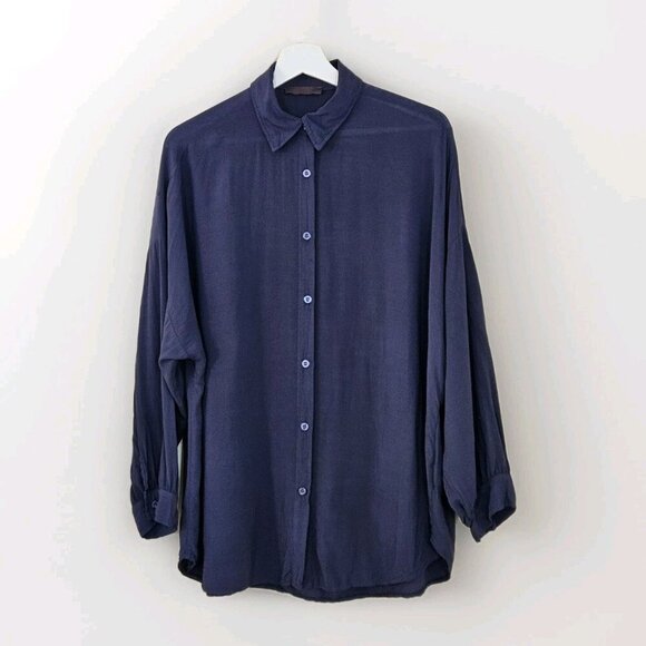 Lola Made In Italy Top Womens S Navy Buttons LS Lightweight Oversized Viscose - Picture 14 of 15